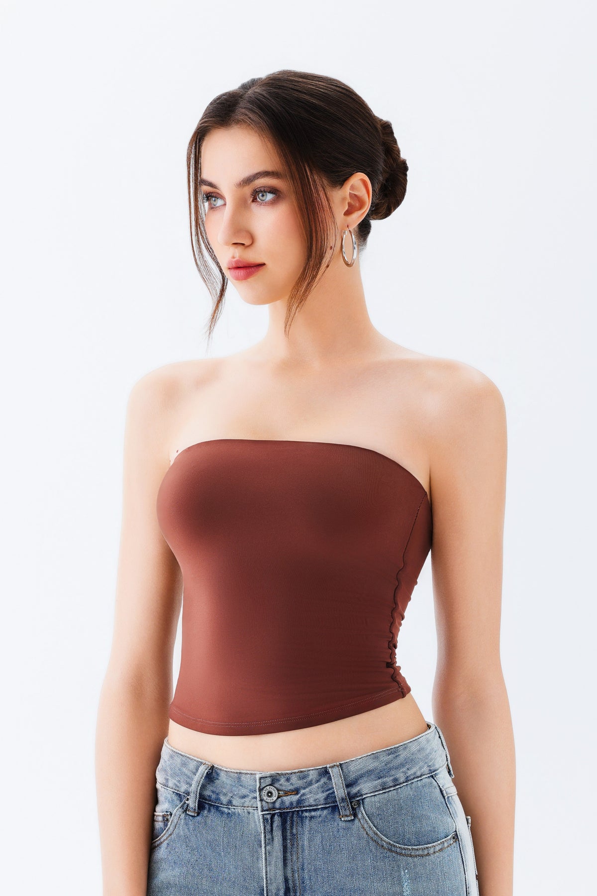 What Bra to Wear with a Strapless Top: 5 Best Options
