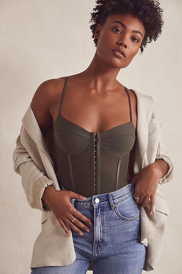 Going Viral: ReoRia Bodysuits Break the Internet with Trend-Setting Designs - REORIA