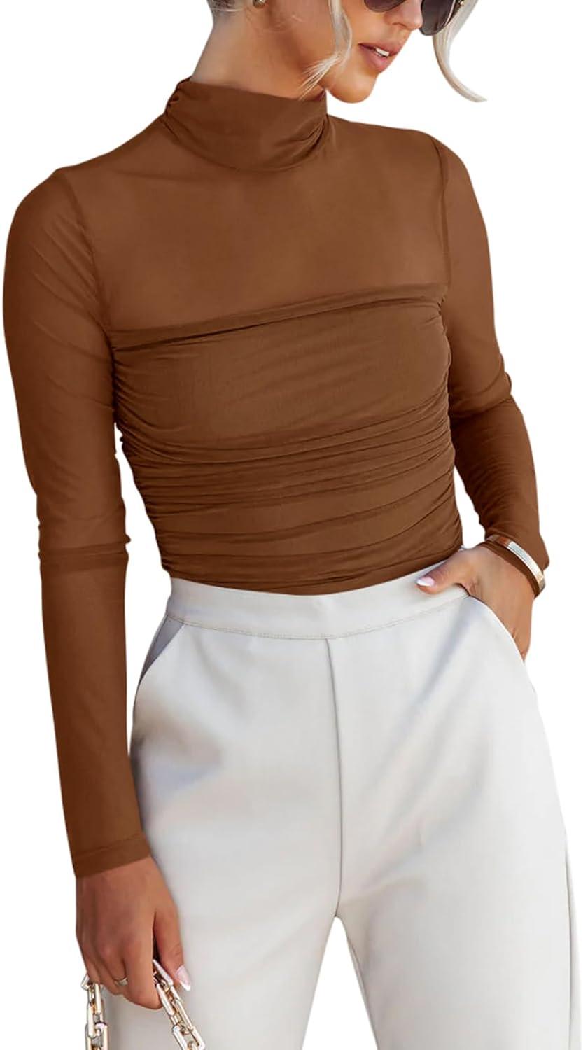 Sand travelstof top mouwloos met kant van Mi Piace 129 Sand travelstof top mouwloos met kant van Mi Piace 129