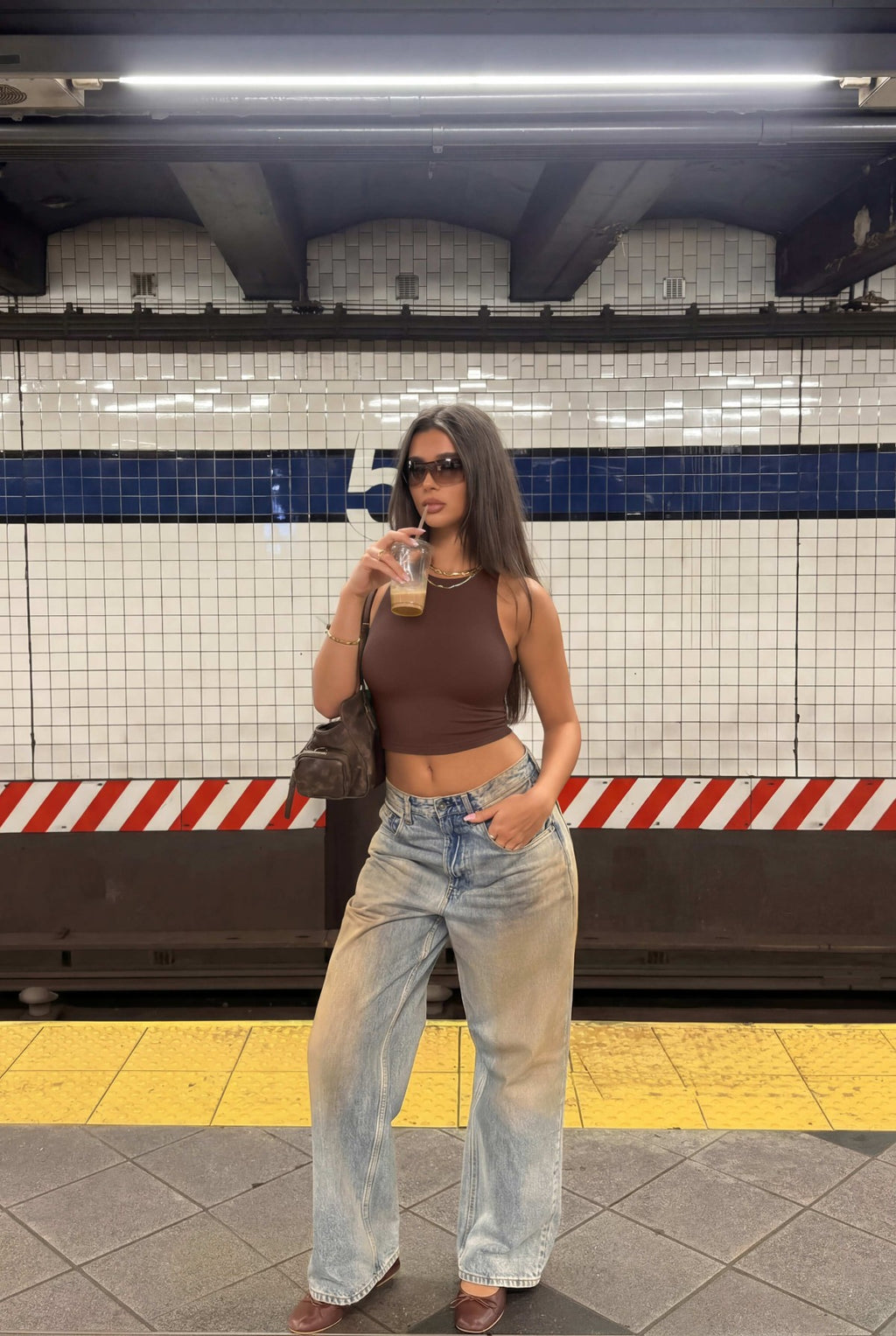 Sleeveless Halter Neck Tank Crop Tops