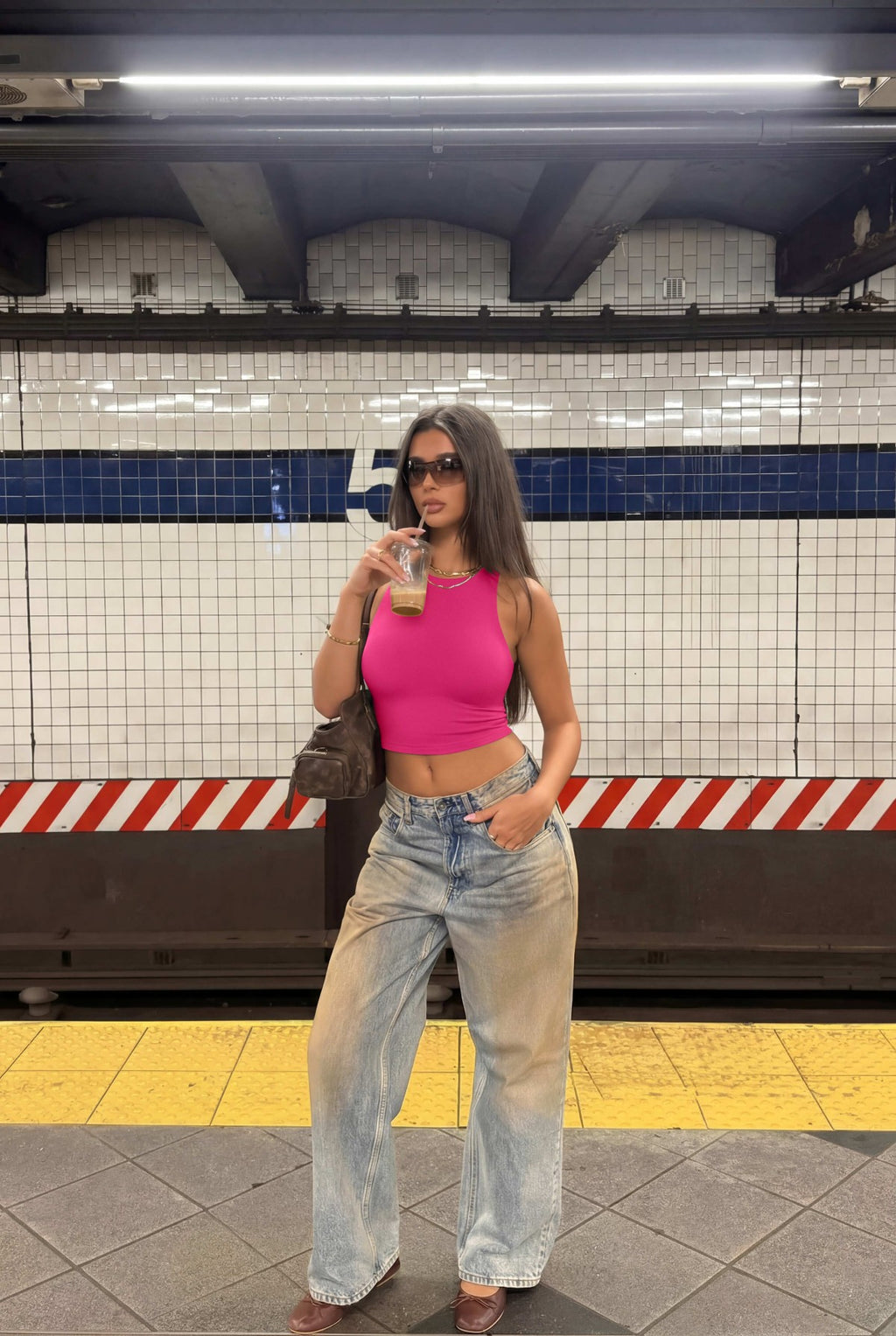 Sleeveless Halter Neck Tank Crop Tops