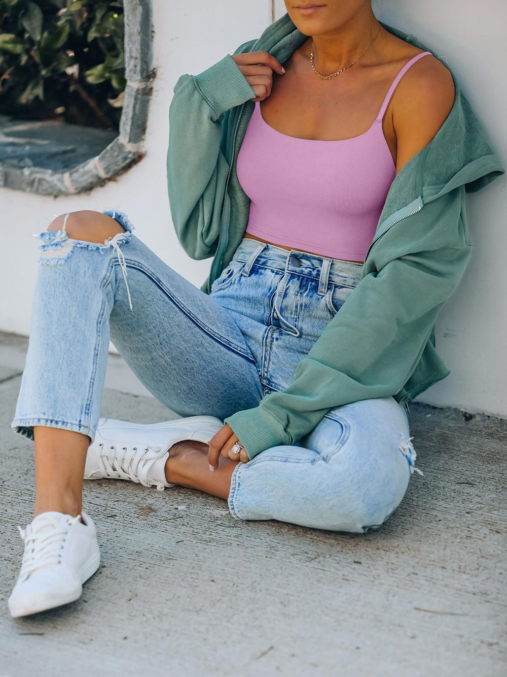 Adjustable Spaghetti Strap Seamless Camisole Crop Tops - REORIA